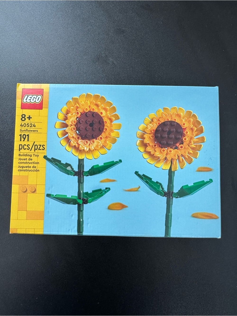 NEW - LEGO Sunflowers in Yellow with Green Stems